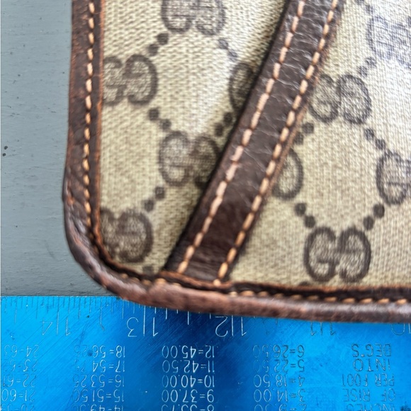 Rare Vintage Gucci monogram travel tote- EVC

“One of one. Will not relist.” - Picture 6 of 17